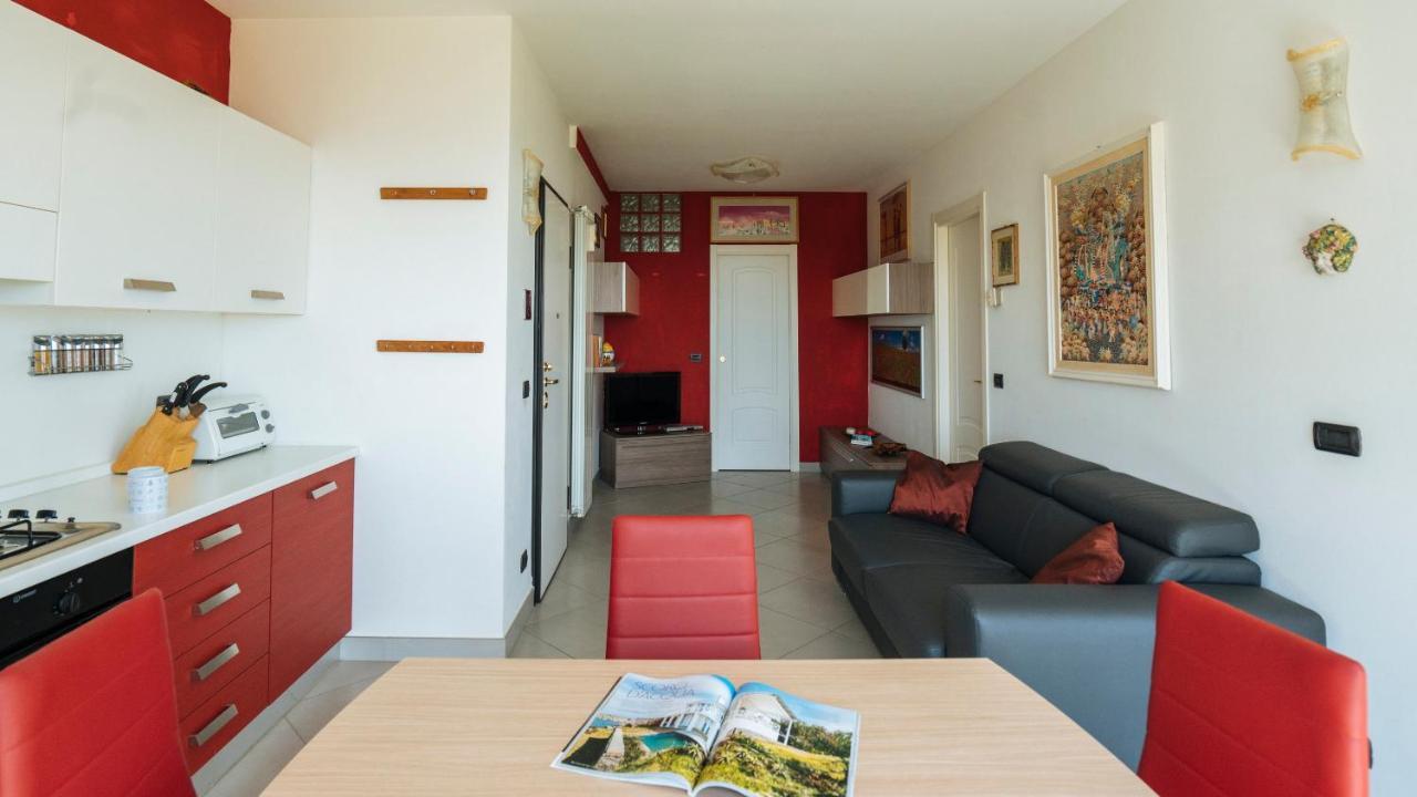 Italianway - Delle Ginestre 28 Lägenhet Marina dʼMarina dʼAndora Exteriör bild