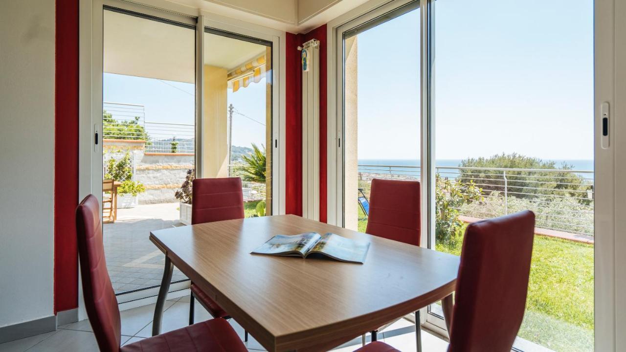 Italianway - Delle Ginestre 28 Lägenhet Marina dʼMarina dʼAndora Exteriör bild